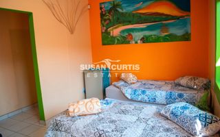 6 Bedroom House For Sale in Walvis Bay Central