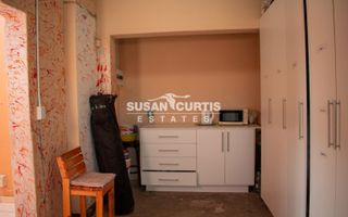 6 Bedroom House For Sale in Walvis Bay Central