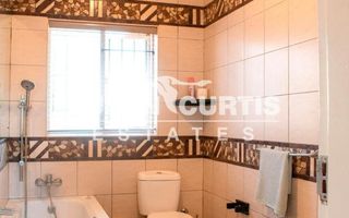 6 Bedroom House For Sale in Walvis Bay Central