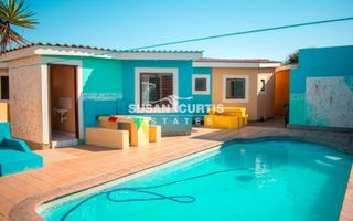 6 Bedroom House For Sale in Walvis Bay Central