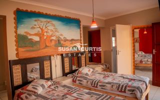 6 Bedroom House For Sale in Walvis Bay Central