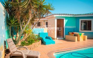 6 Bedroom House For Sale in Walvis Bay Central