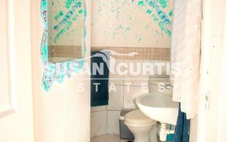6 Bedroom House For Sale in Walvis Bay Central