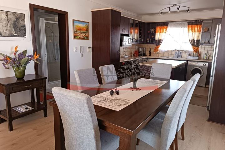 2 Bedroom Apartment For Sale in Swakopmund Central, Swakopmund