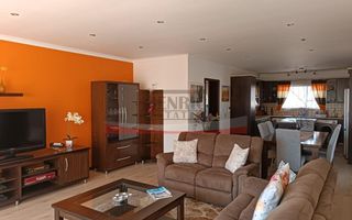 2 Bedroom Apartment For Sale in Swakopmund Central, Swakopmu...