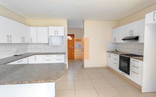 3 Bedroom House To Rent in Ocean View, Swakopmund