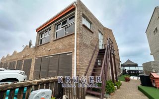 3 Bedroom House For Sale in Henties Bay Central, Henties Bay