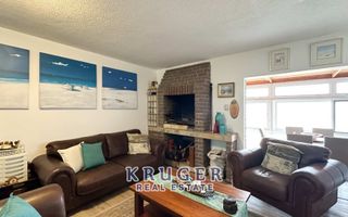 3 Bedroom House For Sale in Henties Bay Central, Henties Bay