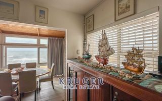 3 Bedroom House For Sale in Henties Bay Central, Henties Bay