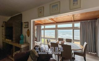 3 Bedroom House For Sale in Henties Bay Central, Henties Bay