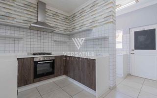 3 Bedroom House For Sale in Long Beach