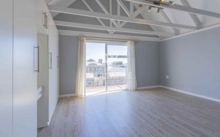 3 Bedroom House For Sale in Long Beach