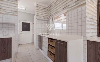 3 Bedroom House For Sale in Long Beach