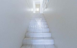3 Bedroom House For Sale in Long Beach