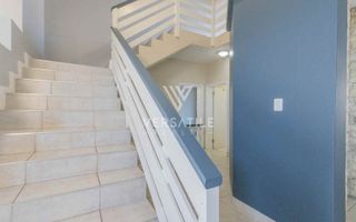 3 Bedroom House For Sale in Long Beach