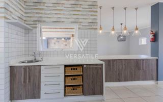 3 Bedroom House For Sale in Long Beach