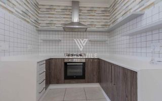 3 Bedroom House For Sale in Long Beach