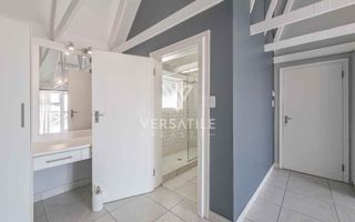 3 Bedroom House For Sale in Long Beach