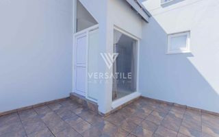 3 Bedroom House For Sale in Long Beach