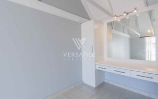 3 Bedroom House For Sale in Long Beach