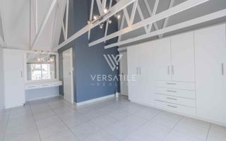 3 Bedroom House For Sale in Long Beach