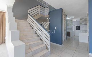 3 Bedroom House For Sale in Long Beach
