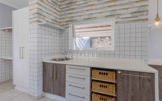 3 Bedroom House For Sale in Long Beach