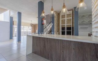 3 Bedroom House For Sale in Long Beach