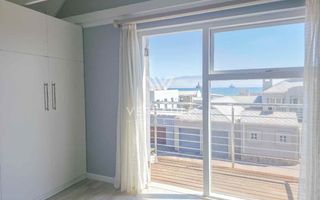 3 Bedroom House For Sale in Long Beach