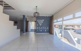 3 Bedroom House For Sale in Long Beach
