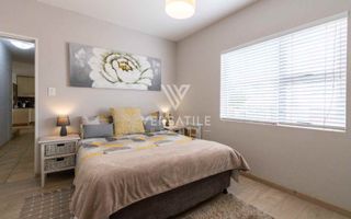 4 Bedroom House For Sale in Long Beach