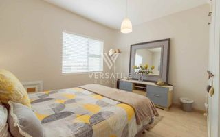 4 Bedroom House For Sale in Long Beach