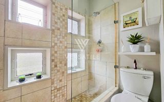 4 Bedroom House For Sale in Long Beach