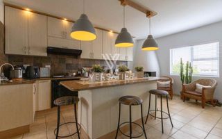 4 Bedroom House For Sale in Long Beach