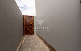 4 Bedroom House For Sale in Long Beach