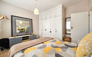 4 Bedroom House For Sale in Long Beach