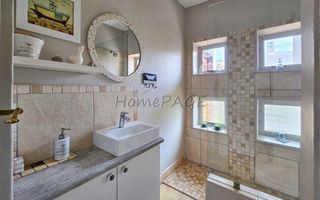 4 Bedroom House For Sale in Long Beach