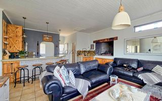 4 Bedroom House For Sale in Long Beach