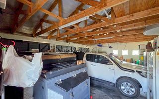 4 Bedroom House For Sale in Long Beach