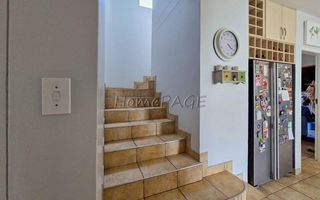 4 Bedroom House For Sale in Long Beach