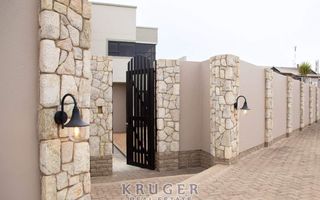 5 Bedroom House For Sale in Swakopmund Ext 9, Swakopmund
