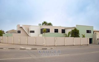 5 Bedroom House For Sale in Swakopmund Ext 9, Swakopmund
