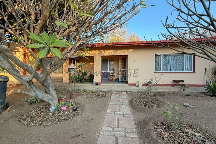 3 Bedroom House For Sale in Otjiwarongo