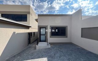 4 Bedroom House For Sale in Kleine Kuppe, Windhoek