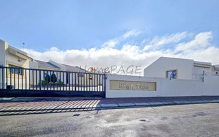 2 Bedroom House For Sale in Long Beach