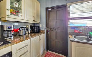 2 Bedroom House For Sale in Long Beach