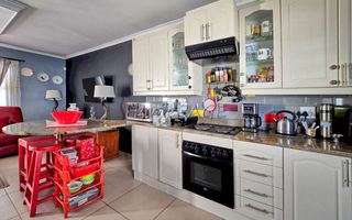 2 Bedroom House For Sale in Long Beach