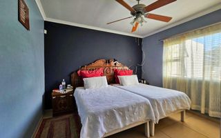2 Bedroom House For Sale in Long Beach