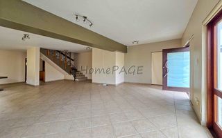 4 Bedroom House For Sale in Long Beach