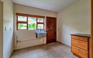 4 Bedroom House For Sale in Long Beach
